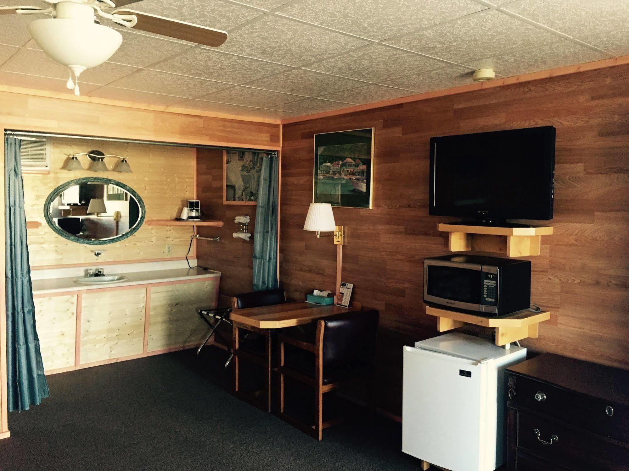 Vindel Motel Mackinaw City Kültér fotó