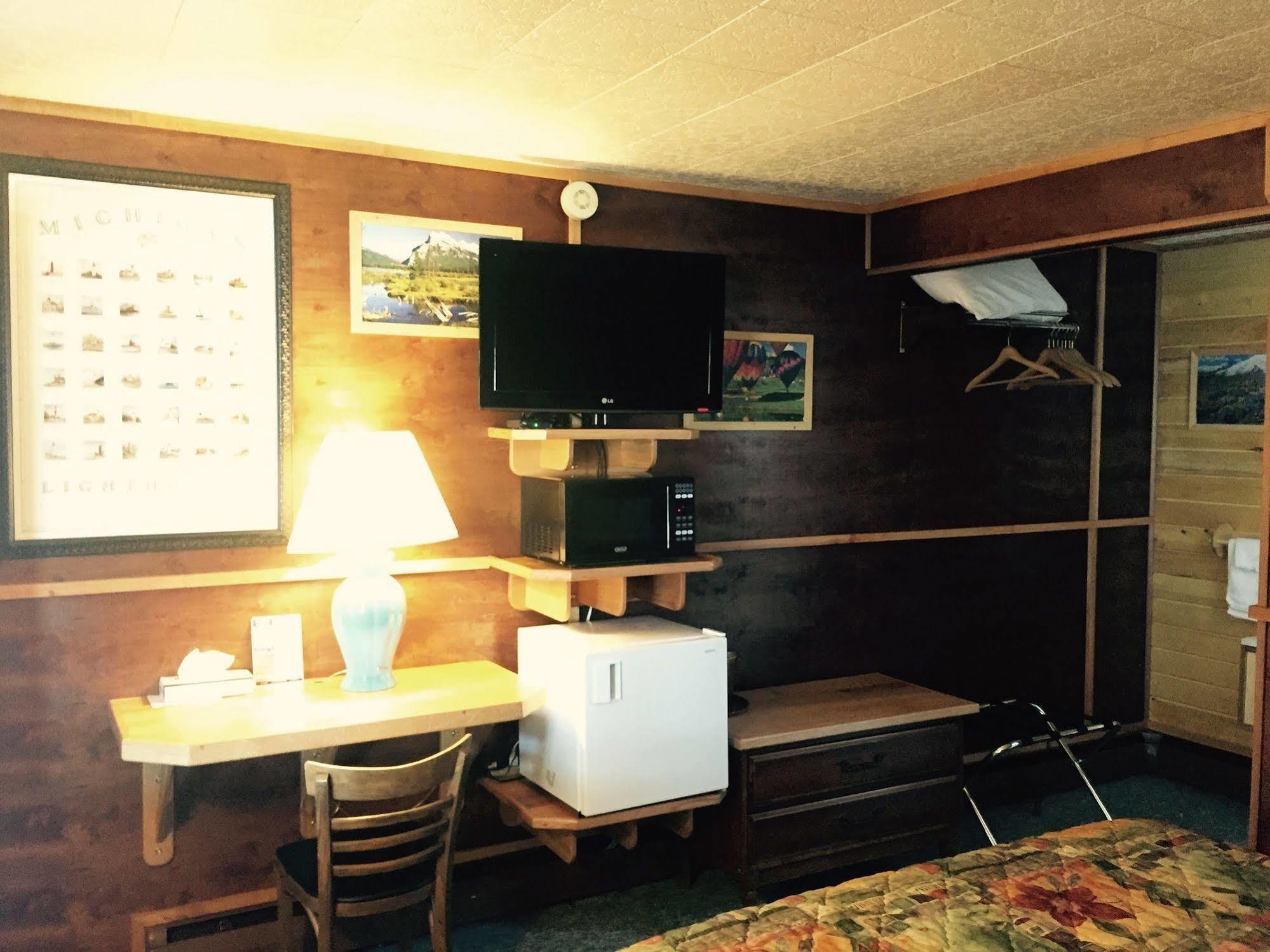 Vindel Motel Mackinaw City Kültér fotó