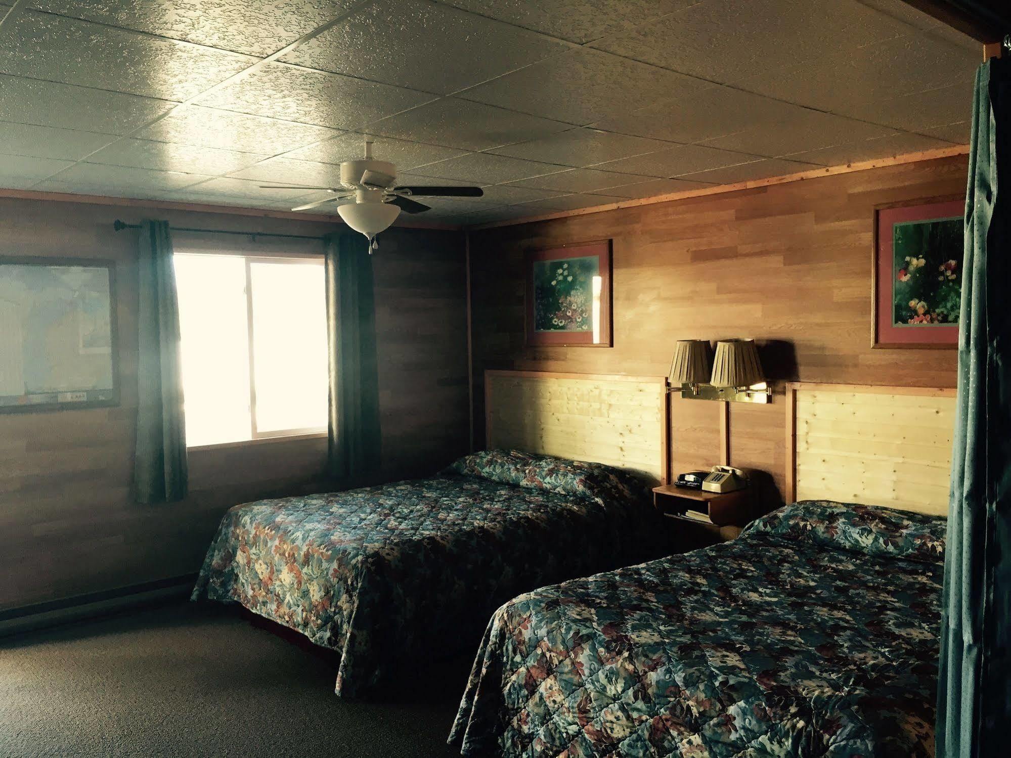 Vindel Motel Mackinaw City Kültér fotó