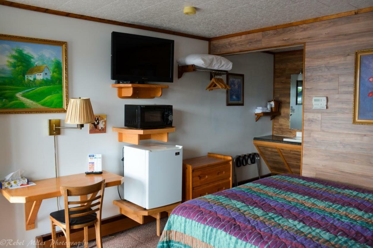 Vindel Motel Mackinaw City Kültér fotó